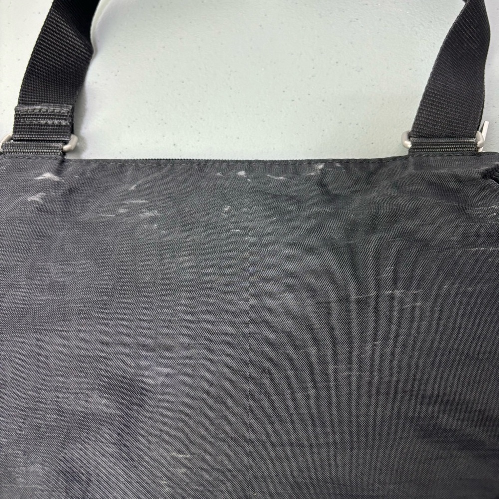 Baggallini Black Nylon Crossbody Purse Shoulder Strap Zip Closure - Picture 8 of 13